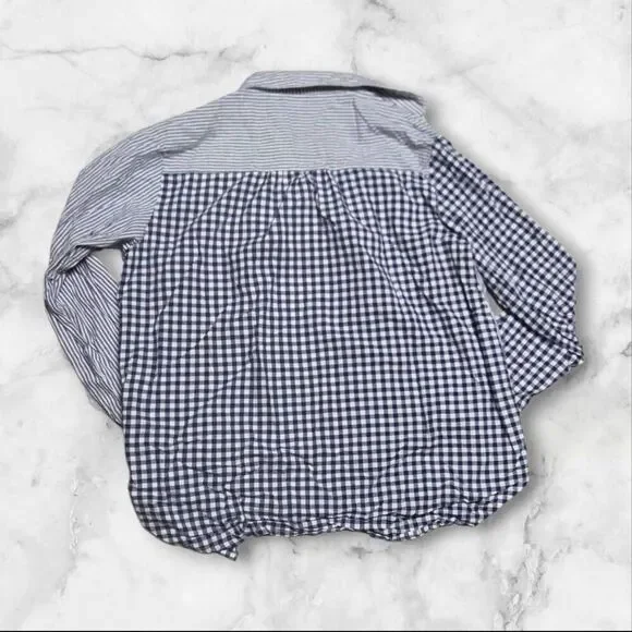 Long Sleeve Plaid Button Up Cat Shirt Size Small - Picture 2 of 4